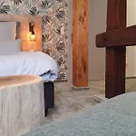 Le Filou Hotel Hille