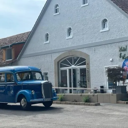 Le Filou Hotel *